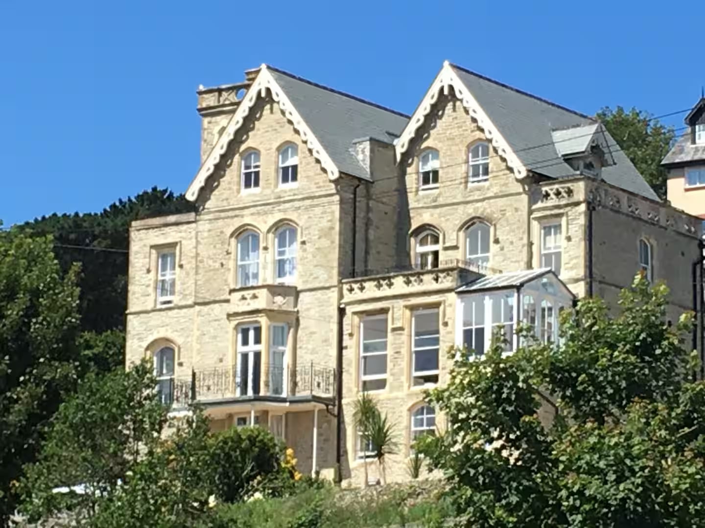 Ocean Manor for 18 guests image 2